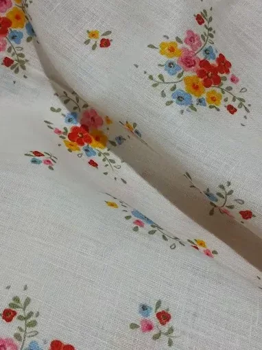 Linen Print #5 — Scattered Posy on Slub